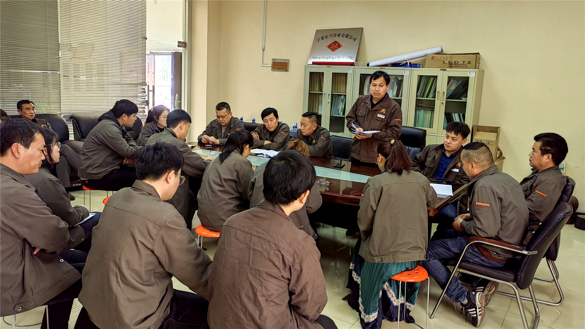 學(xué)習(xí)企業(yè)文化，傳承宇龍精神 (2)_副本.jpg